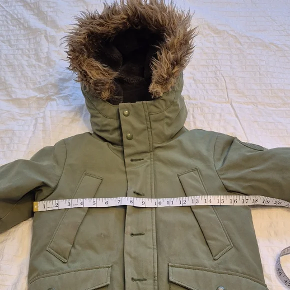 GAP Olive Parka with Faux Fur Trim - Picture 4 of 15